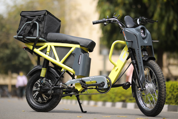 Eco-friendly scooter for last mile delivery and personal commute