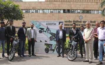 Eco-friendly scooter for last mile delivery and personal commute Eco-friendly scooter for last mile delivery and personal commute