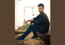 18 years Young Odisha Boy Soumya Ranjan Chakra hits Big For His Musical Content. 18 years Young Odisha Boy Soumya Ranjan Chakra hits Big For His Musical Content.