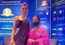 Urvashi Rautela called as “Diamond Of India” by Mayor of Maharashtra Kishori Pednekar who also thanked her parents for giving her birth and for creating history for India Urvashi Rautela called as “Diamond Of India" by Mayor of Maharashtra Kishori Pednekar who also thanked her parents for giving her birth and for creating history for India