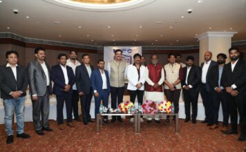 Former Indian cricket team captain Dilip Vengsarkar announces ‘Indian Schools Board for Cricket’ for school cricketers Former Indian cricket team captain Dilip Vengsarkar announces 'Indian Schools Board for Cricket' for school cricketers