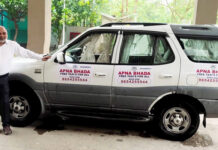Apna Bhada officially handing over keys of brand new taxis to the drivers free of cost Apna Bhada officially handing over keys of brand new taxis to the drivers free of cost