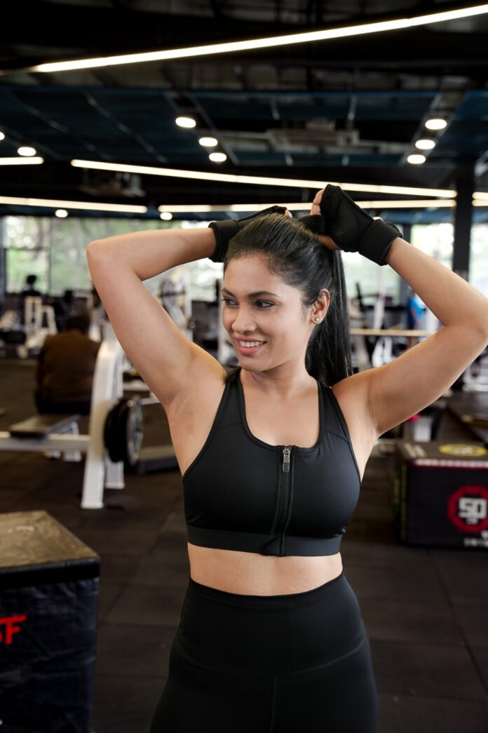 Style Meets Strength Sona Chavan's Fitness Odyssey at Fitdeck, Bengaluru's top-notch Gym!