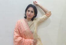 Delhi Writer Roshni Agrawal Inspires the World with Her Artistic Words