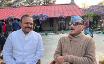 London Book of World Records Honors DaivagyaG for Preserving Indian Astrological Sciences