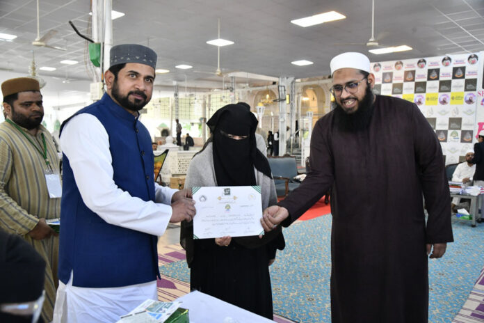 Motivational Speaker Munawar Zama launches 100 GEMS initiative at Seerat-un-Nabi competition in Hyderaba